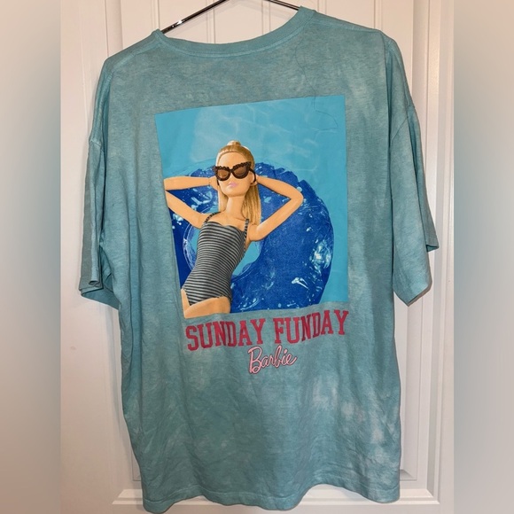 Barbie Women’s Sunday Funday Oversized Short Sleeve Graphic Blue T-shirt Size S - Picture 6 of 8